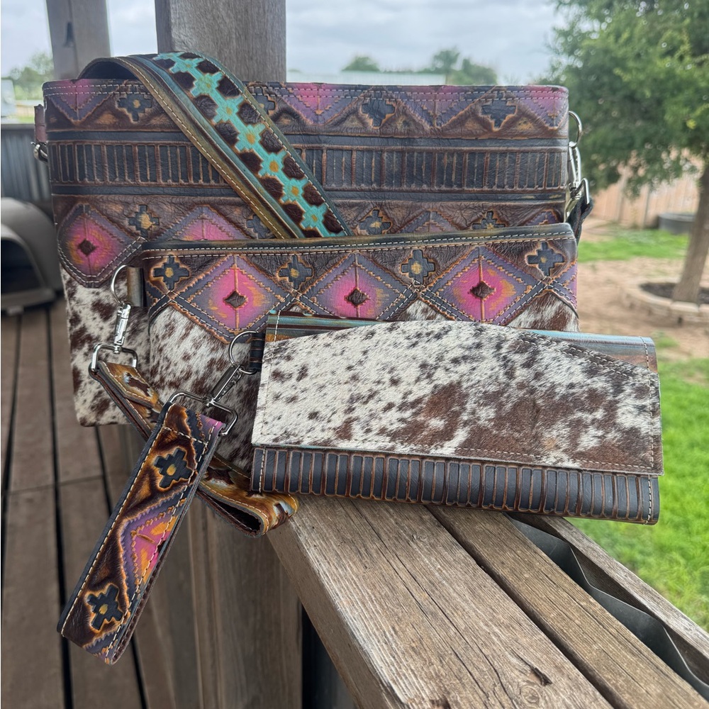 Cowhide shoulder Bag and Wallet Set.